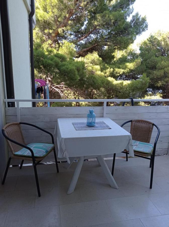 Nemira Beach Apartments Omiš Extérieur photo