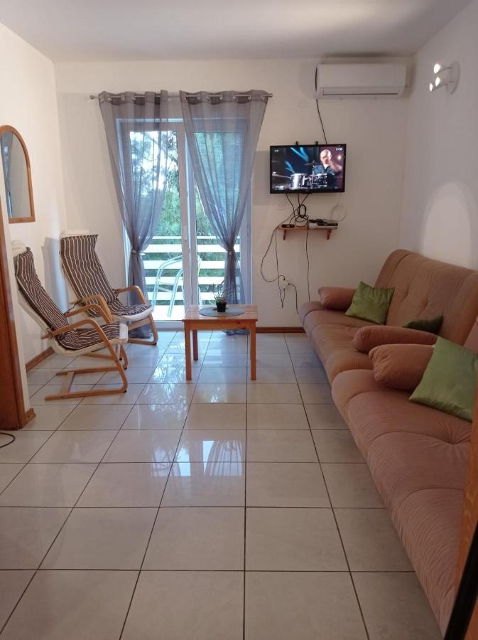 Nemira Beach Apartments Omiš Extérieur photo