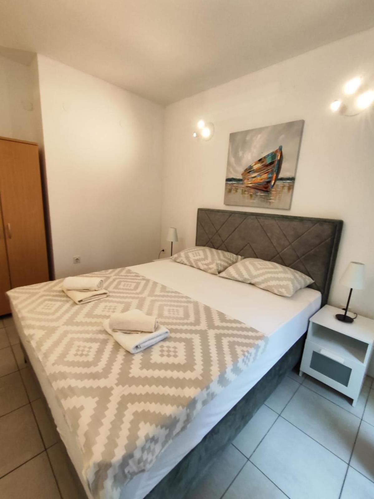 Nemira Beach Apartments Omiš Extérieur photo